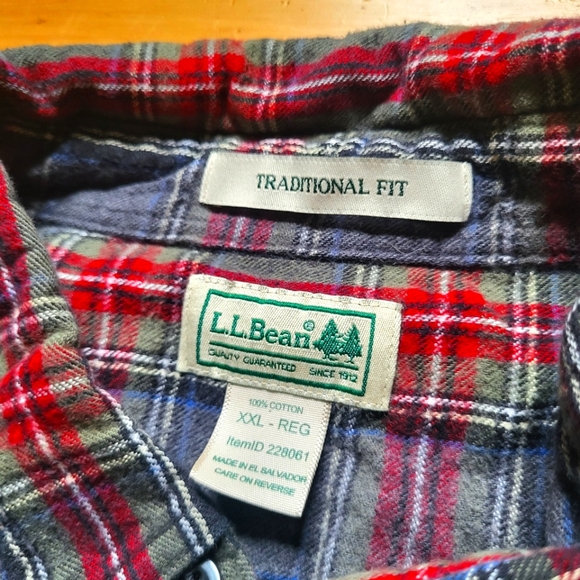 LL Bean Flannel Button Down Shirt Mens 2XL Gray Red Plaid Classic Outdoor Gorp - Picture 4 of 7